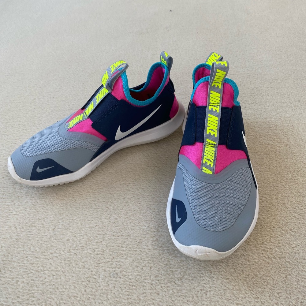Kids Nike Flex Runner Slip On Sneakers Size 3.5